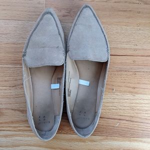 A new day pointed toe flats